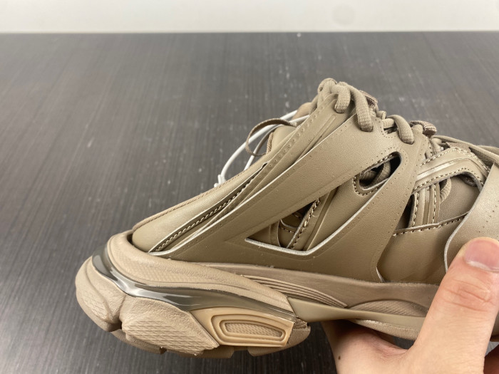 blcg wmns track mule