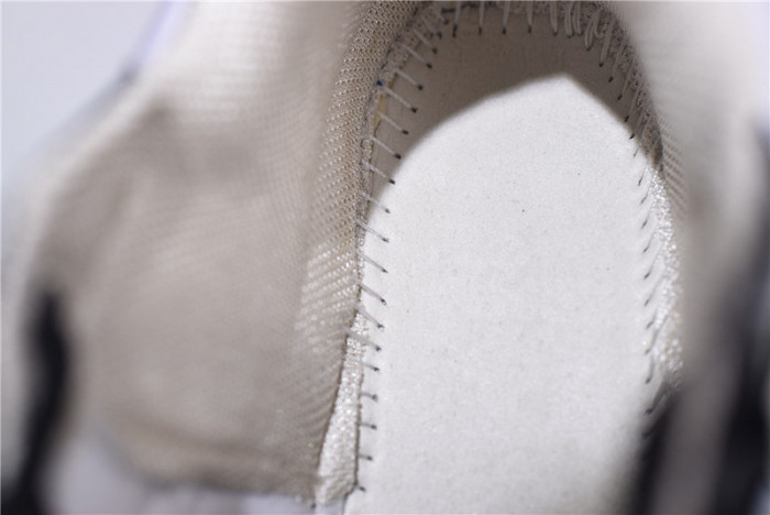 a*d*i*s ozweego 3 raf simons cream white core black b22537