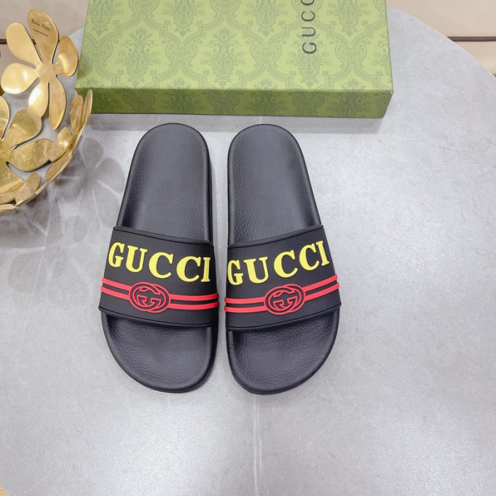 G*u*i slippers