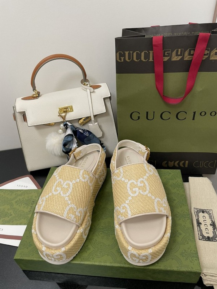 G*u*i slippers gu568-003