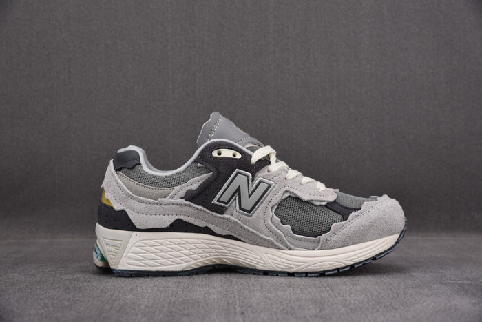 new balance 2002r protection pack rain cloud m2002rda