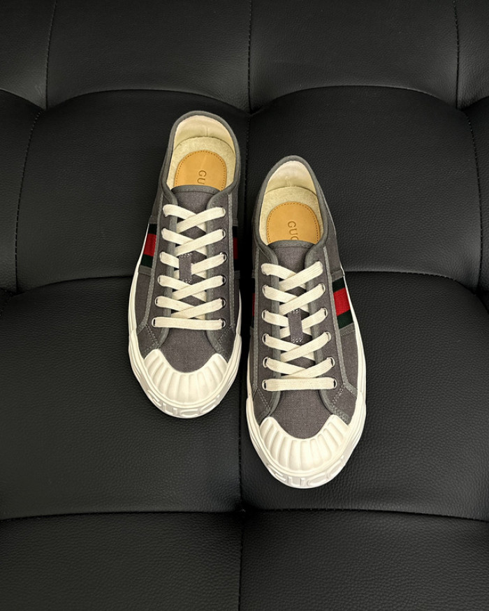 G*u*i low-top sneaker gu0613-024