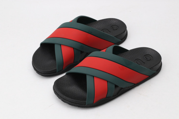 G*u*i slippers gu568-013