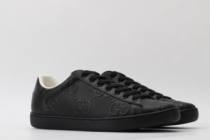G*u*i ace embroidered low-top sneaker 431942a38g09065