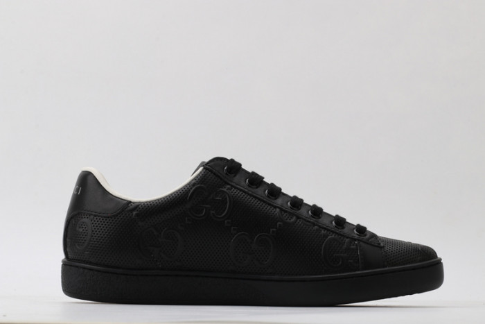 G*u*i ace embroidered low-top sneaker 431942a38g09065