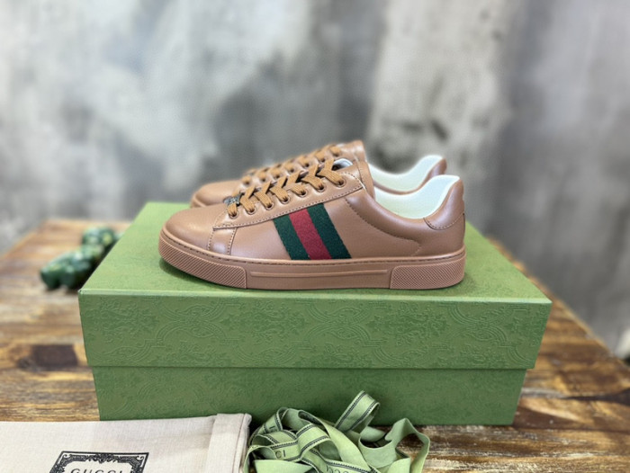 G*u*i low-top sneaker gu0613-017