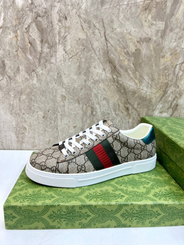 G*u*i low-top sneaker gu0613-018