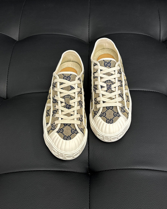 G*u*i low-top sneaker gu0613-025