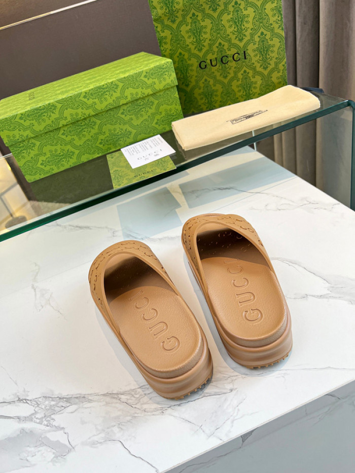 G*u*i slippers gu568-050