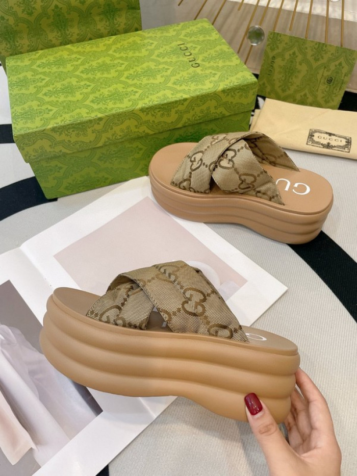 G*u*i slippers gu568-028