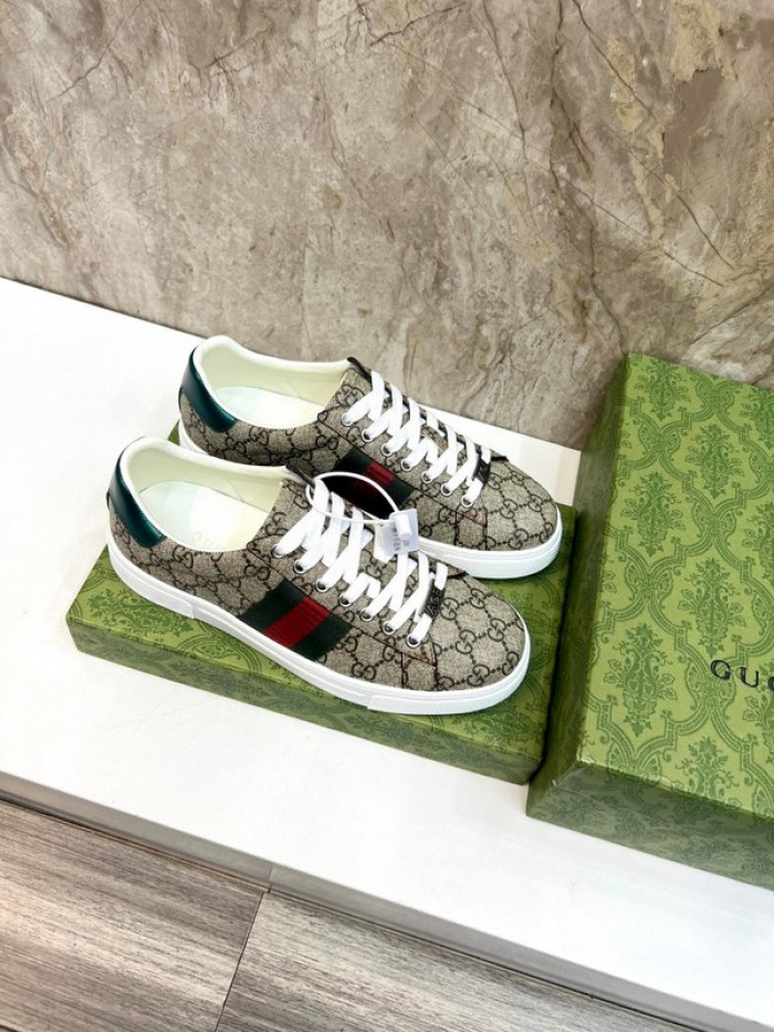 G*u*i low-top sneaker gu0613-018
