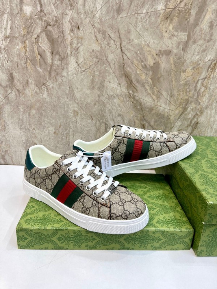 G*u*i low-top sneaker gu0613-018