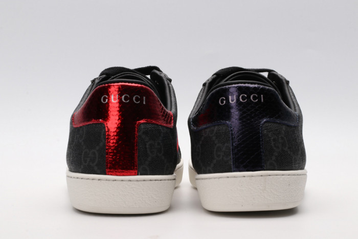 G*u*i low-top sneaker g582-2369