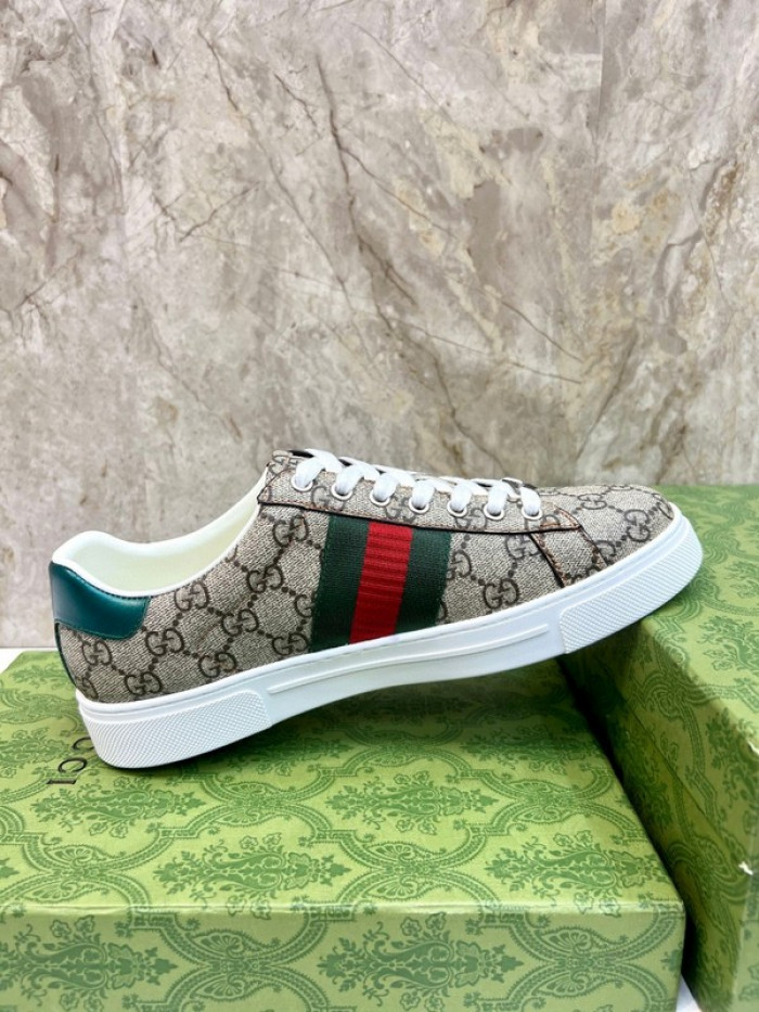 G*u*i low-top sneaker gu0613-018