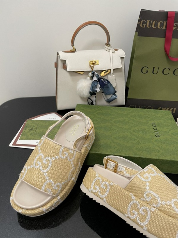 G*u*i slippers gu568-003