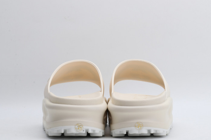 G*u*i slippers gu568-009