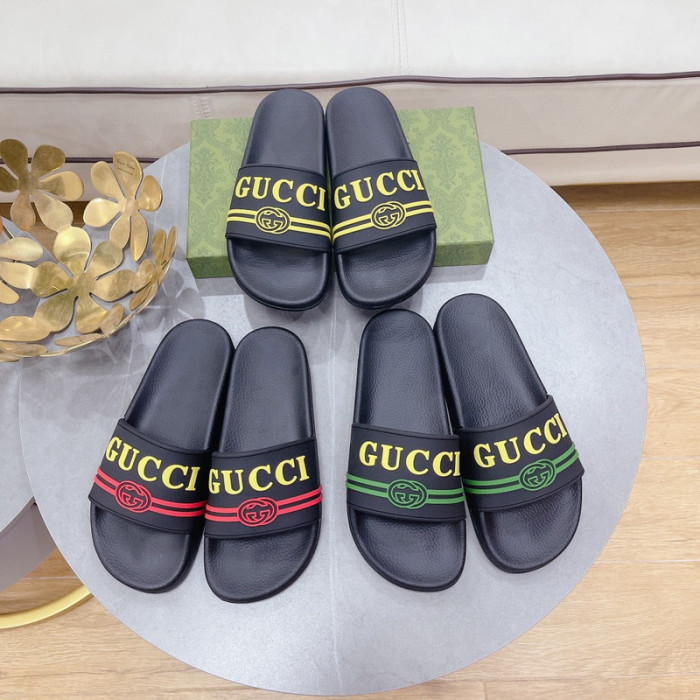 G*u*i slippers
