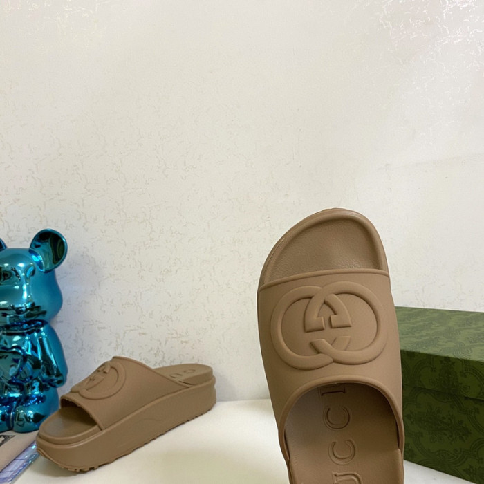 G*u*i slippers gu568-015