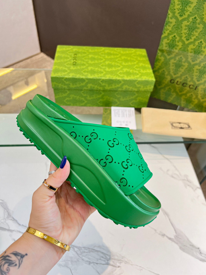 G*u*i slippers gu568-056
