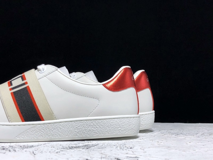 G*u*i ace embroidered low-top sneaker